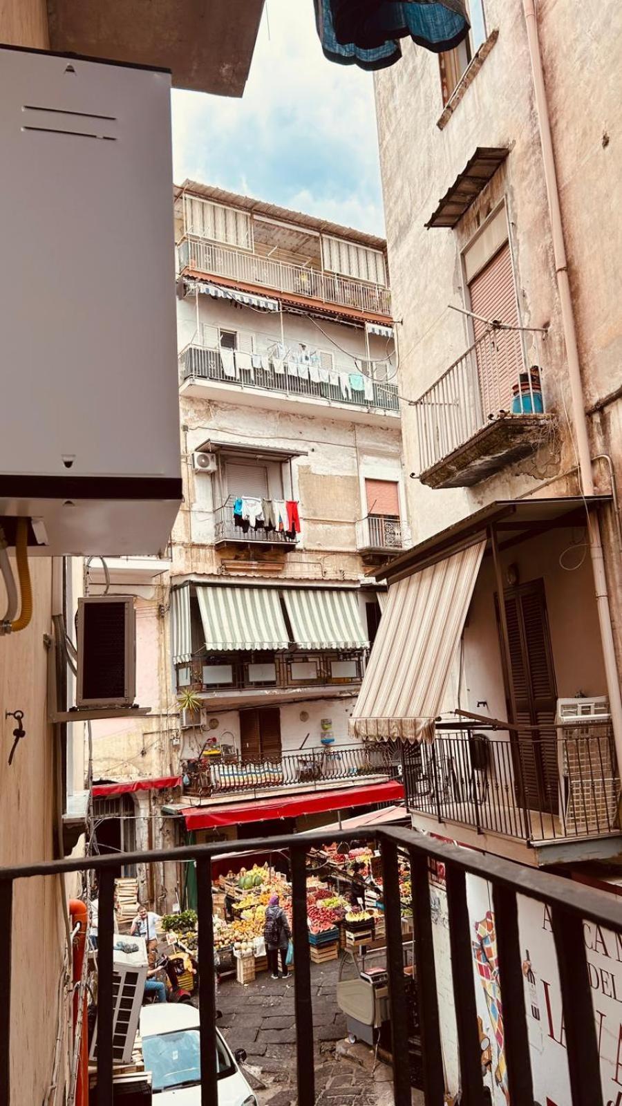 Hotel La Finestra Sul Borgo Nápoles Exterior foto